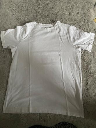 Predám unisex tričko veľ. 134-140 cm, f&f,140
