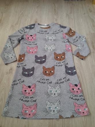 Elastické šaty, 140