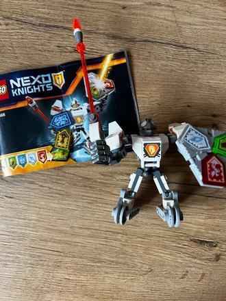 Lego nexo knights 70366,