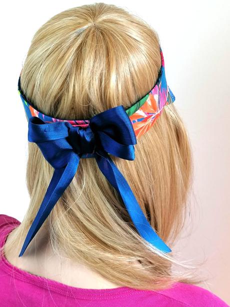 Čelenka zo šiltom-krásny doplnok k letnému outfitu,