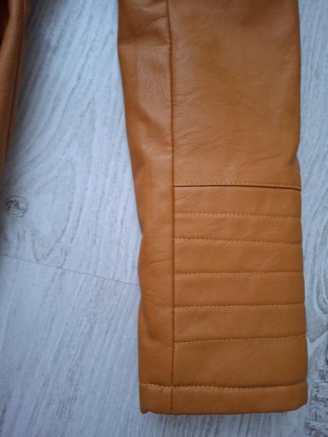 Zateplená koženka s kožušiny veľ.m, m