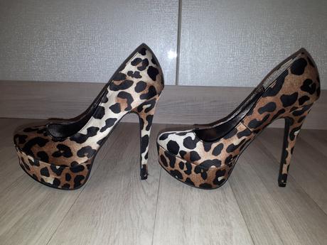 Leo lodicky na platforme 37, 37