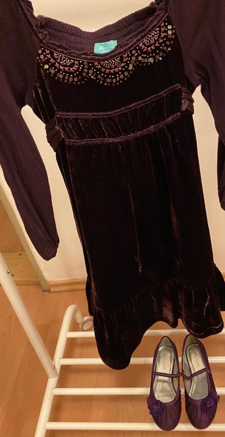 Balerinky s kvietkami a ozdobnym riasenim, 32