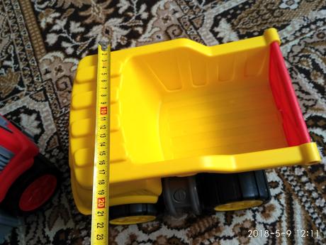 2ks kvalitné väčšie autá pre menšie deti, 