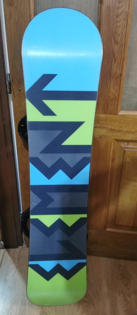 Snowboard 130 s viazaním a topánkami, 130-139 cm