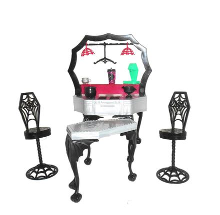 Monster high nábytok 2,