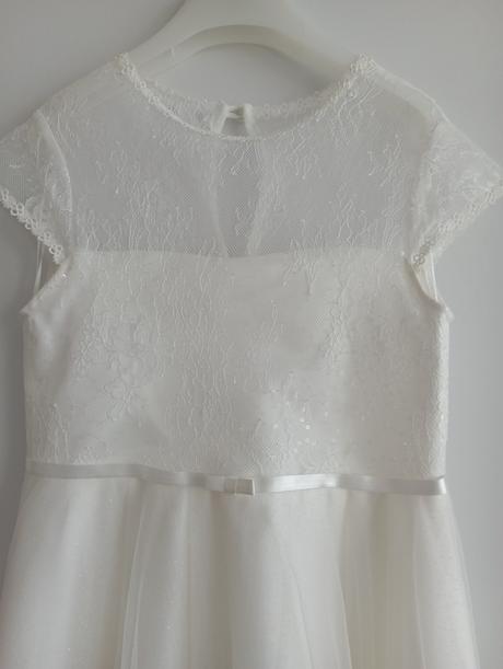 Šaty na prijímanie zn. bianco evento velk. 146, 146