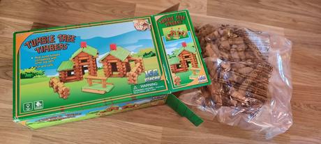 Stavebnica-dreveny domcek, 