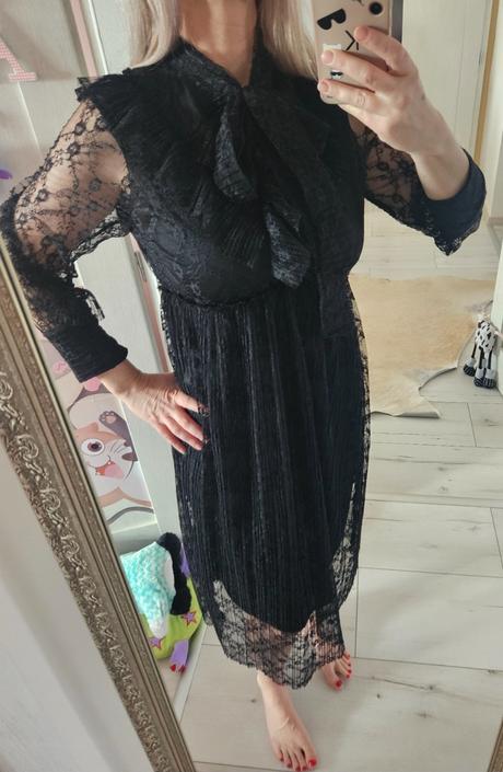 Prekrásne šaty minouu, m