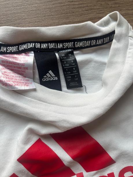 Tričká a tepláky, 140–152