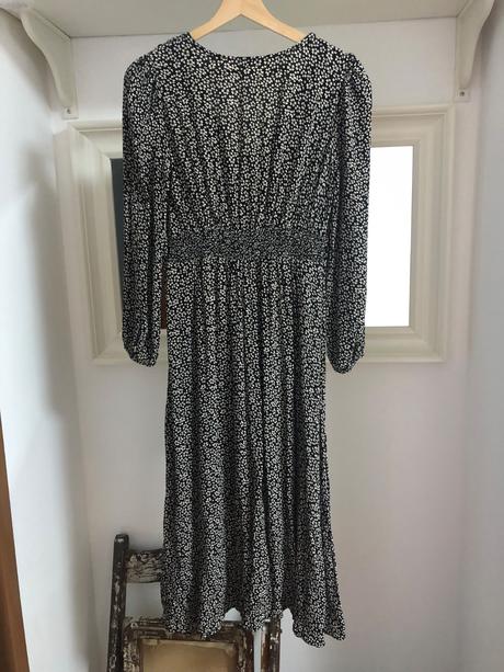 Romantické jarné/letné šaty, s