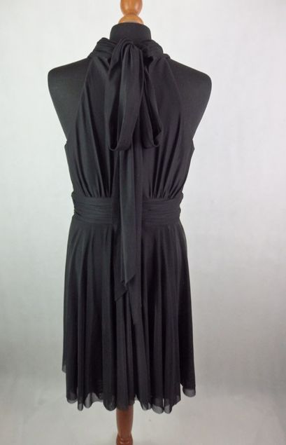 Kvalitné čierne spoločenské šaty, 40