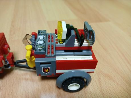 Lego 7942 hasiči, 