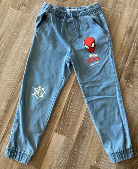 Rifle spiderman/marvel, sinsay,122