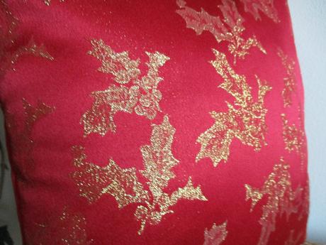 Obliečka  vianočná brokátová červeno zlatá, 