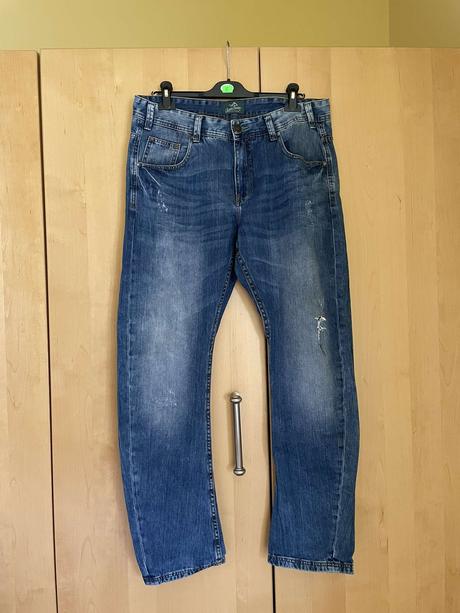 Pánske roztrhané rifle značky cropp č 34, 34