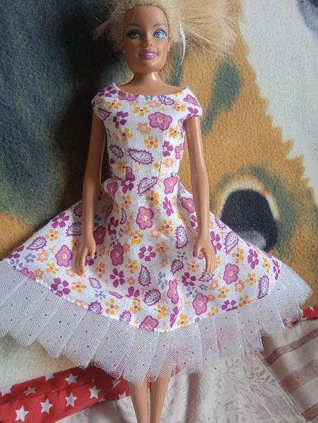 Šaty pre babiku barbie,