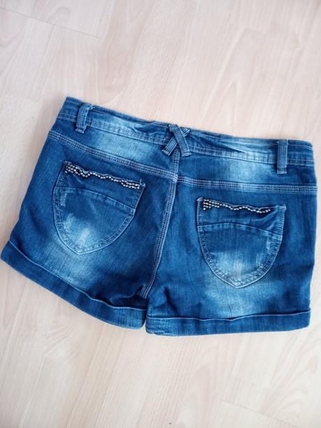 Elasticke riflové šortky s kamienkami, l