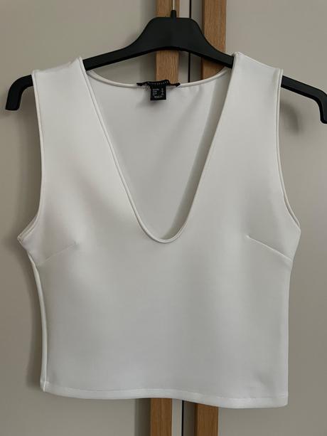 Crop top, atmosphere,s