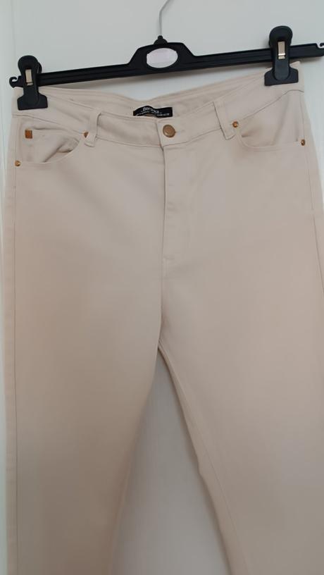 Nohavice, bershka,l