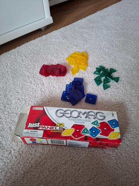 Geomag just panels 42 ks, 