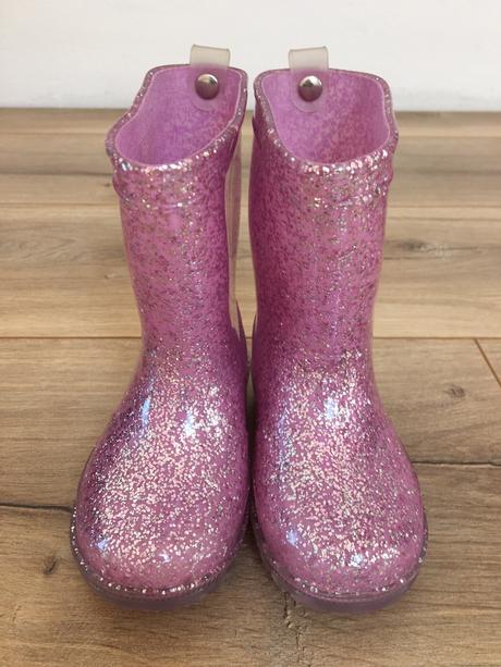 Blikajuce gumaky, f&f,21