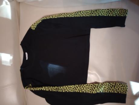 Ponúkam crop top mikinu, coccodrillo,146