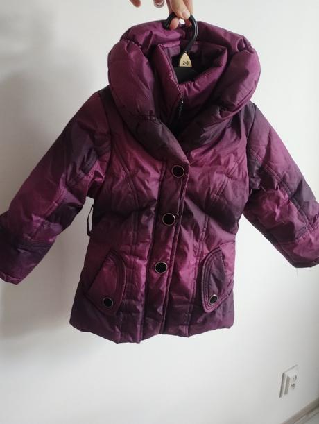 Zimna bunda s vyvyšeným golierom, 86