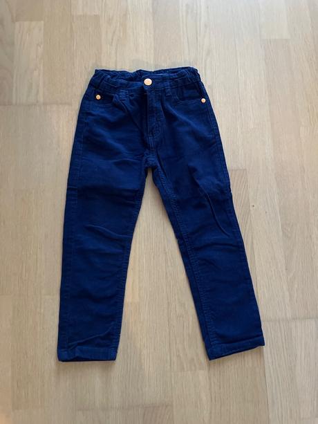 Menčestrové nohavice, 110