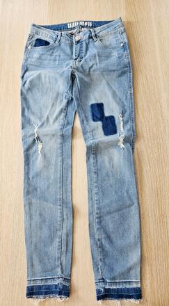 Pekné modré rifle, 36