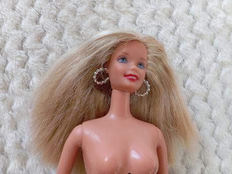 Retro barbie ktorá sa smeje, 