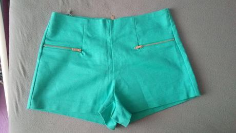 Šort, bershka,26