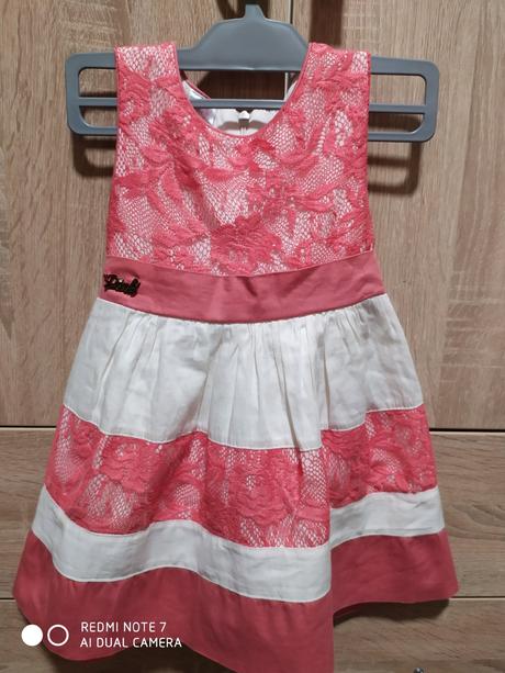 Šaty s čipkou pre dievčatko, 98