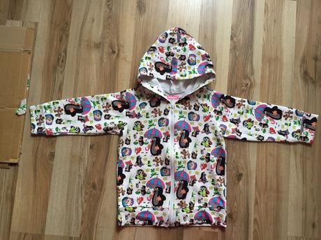 Mikina s krteckom, 92