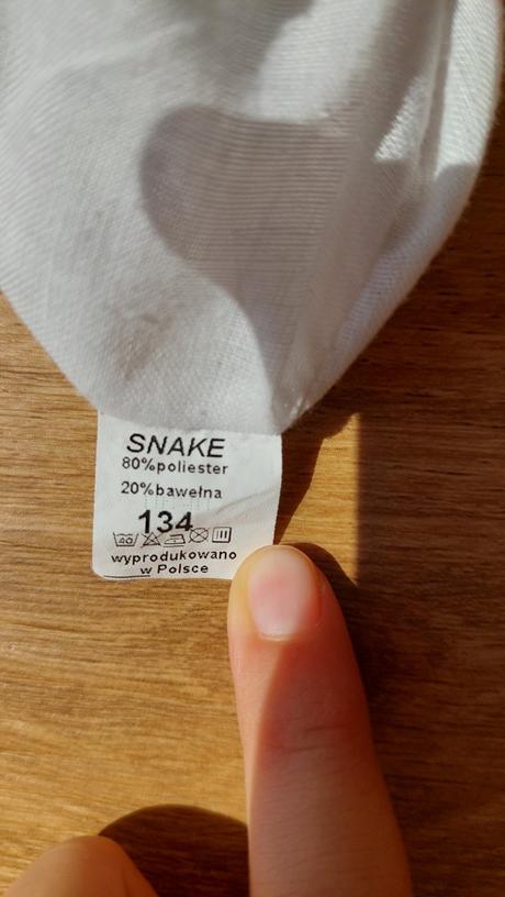 Krásne kvietkované šaty snake 134,výborný stav, 134