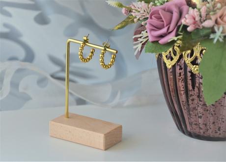 Stojan na náušnice, 