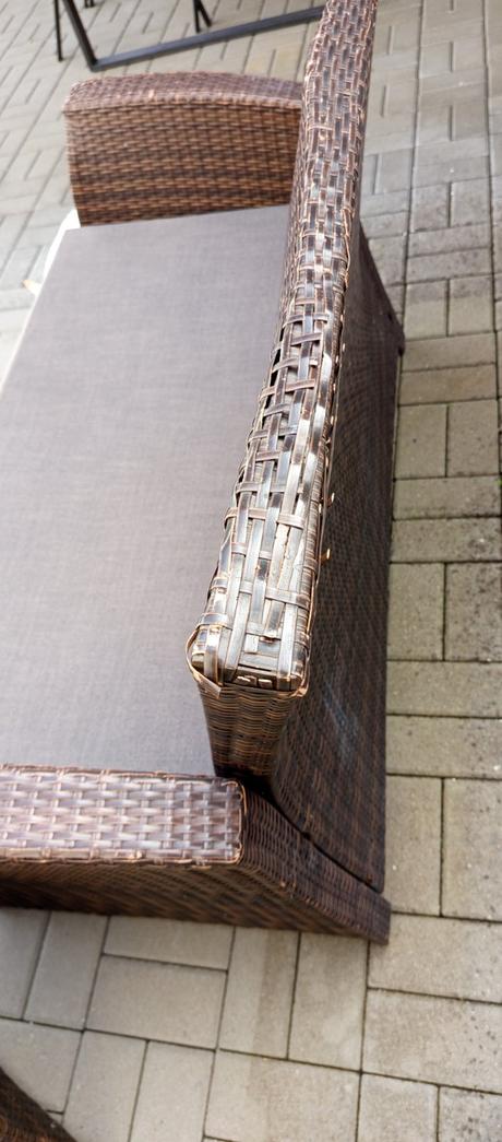 Sedenie z umelého ratanu,