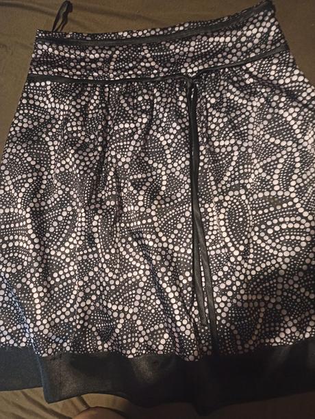 Saténová sukňa, ľahká, 44, 44