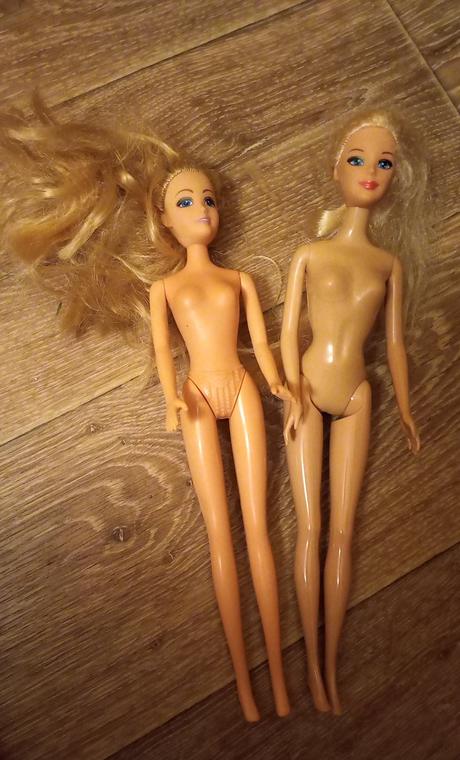 Barbie 2ks 1,40eur kus,