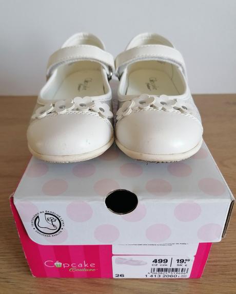 Biele poltopánky, 26