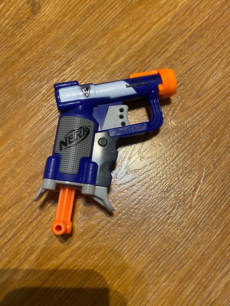 Nerf n-strike jolt,