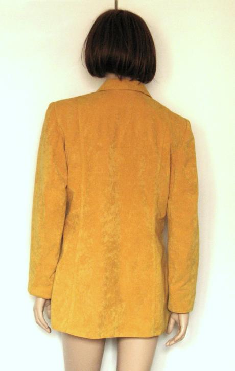 Žlté jarné sako, l