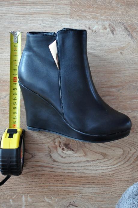 Čierne členkové čizmy, 40