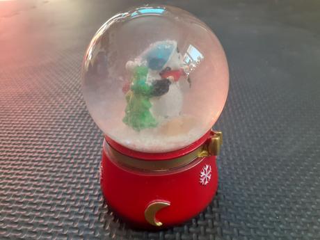 Sklenená snežná guľa snežítko svietiace, 