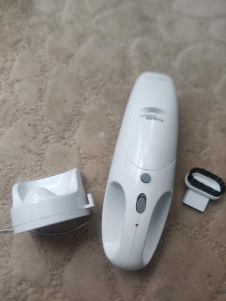 Ručný vysávač clatronic, 