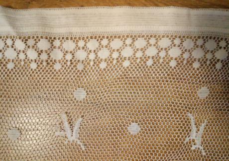 Záclona s labuťami,