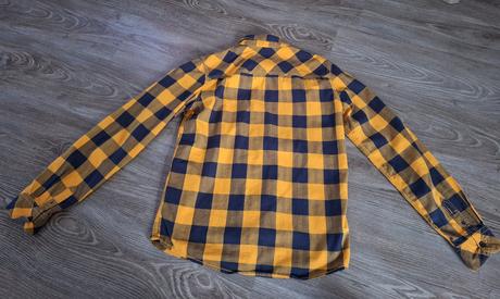 Chlapčenská košeľa, chapter young,158