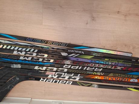 Hokejky určené na repasovanie spolu 10ks, bauer