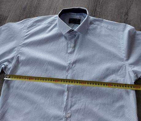 Elegantná bodkovaná slim fit košeľa, 40