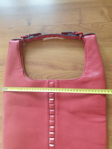 Kabelka mango, mango